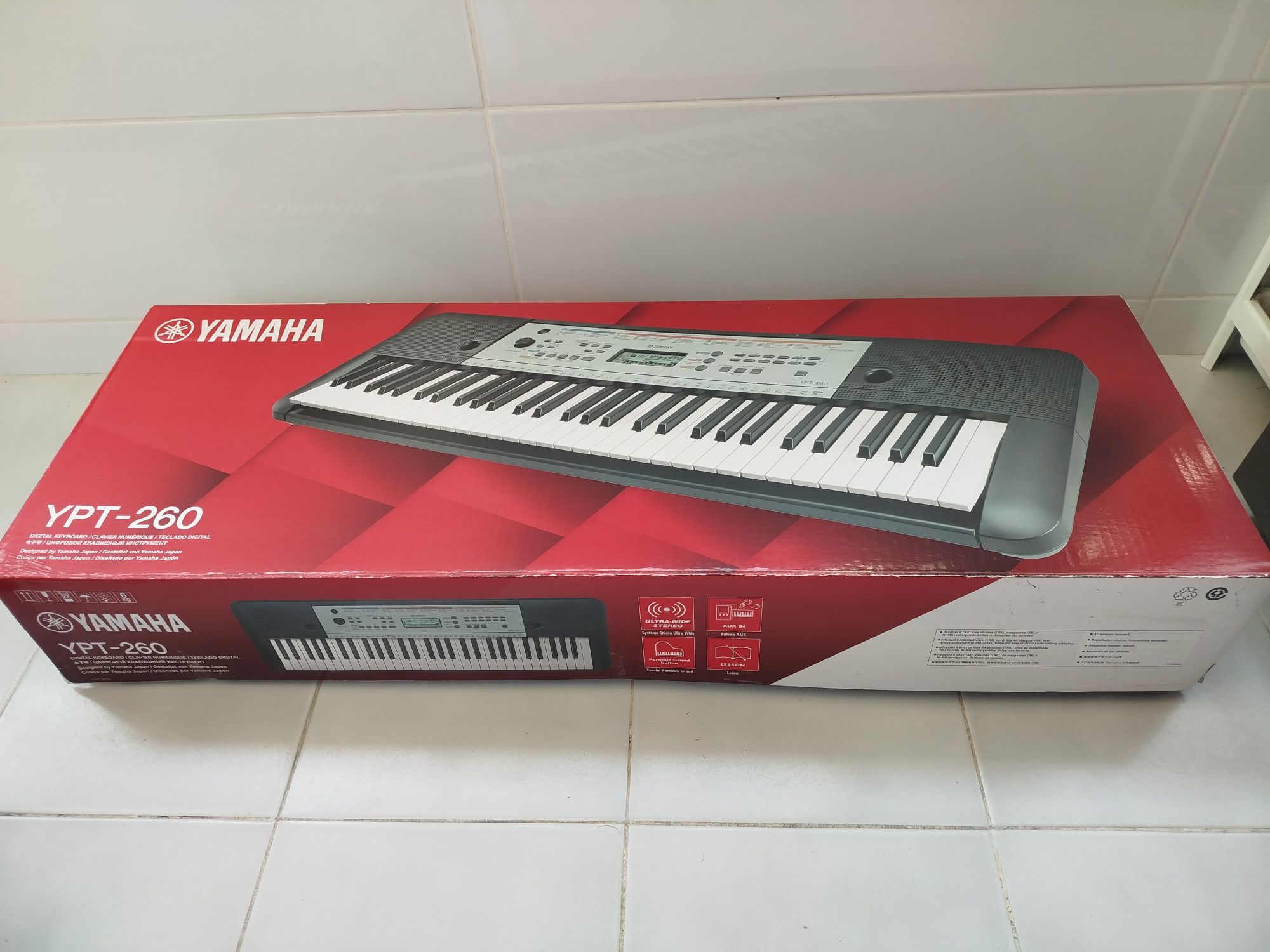Teclado Yamaha YPT-260