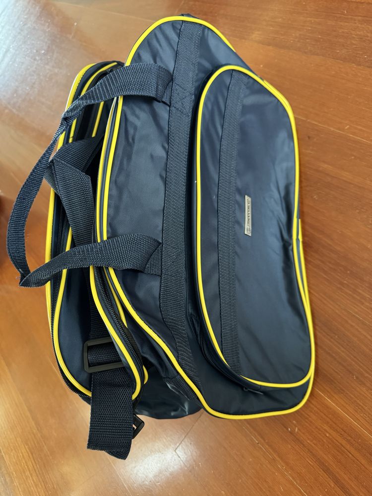 Saco de viagem tupperware