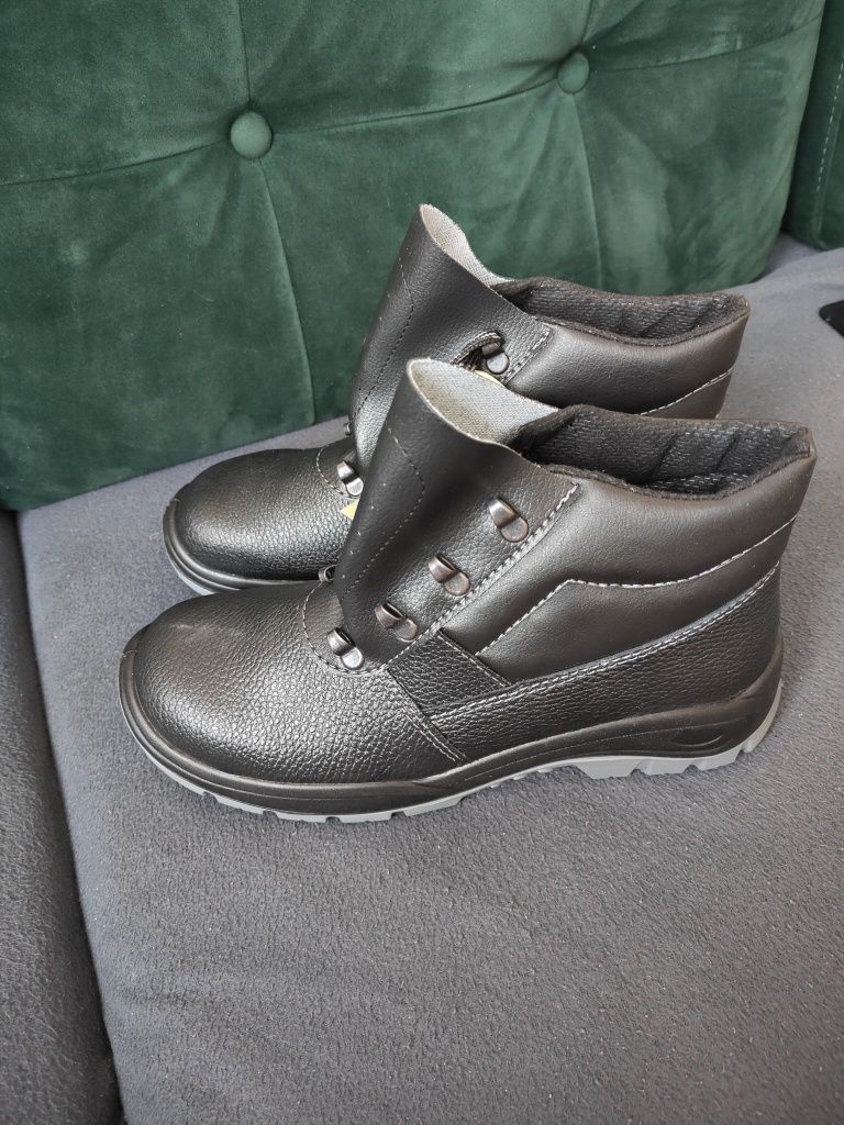 Buty robocze nowe
