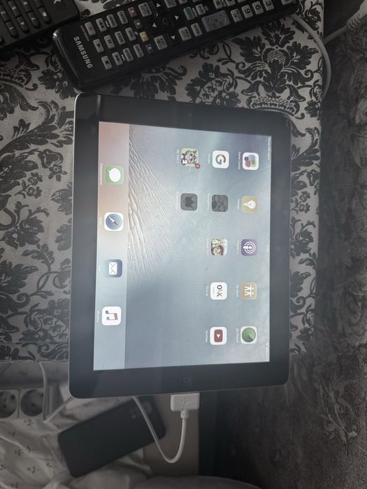 Продам айпад 3 64 гб