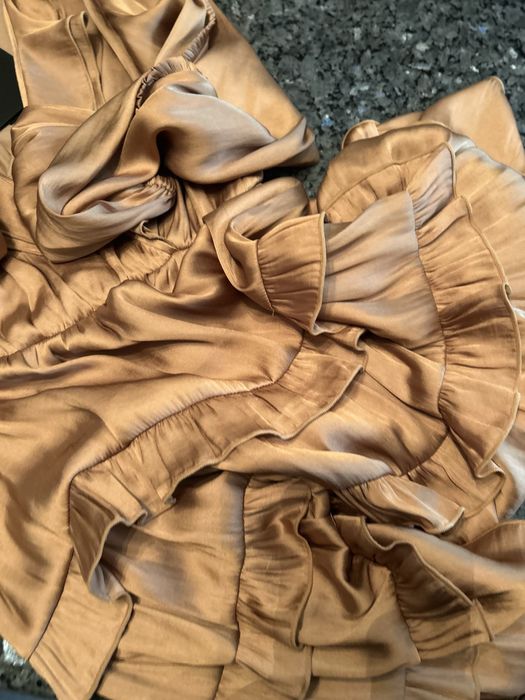 Śliczna  sukienka  Pinko r. 40