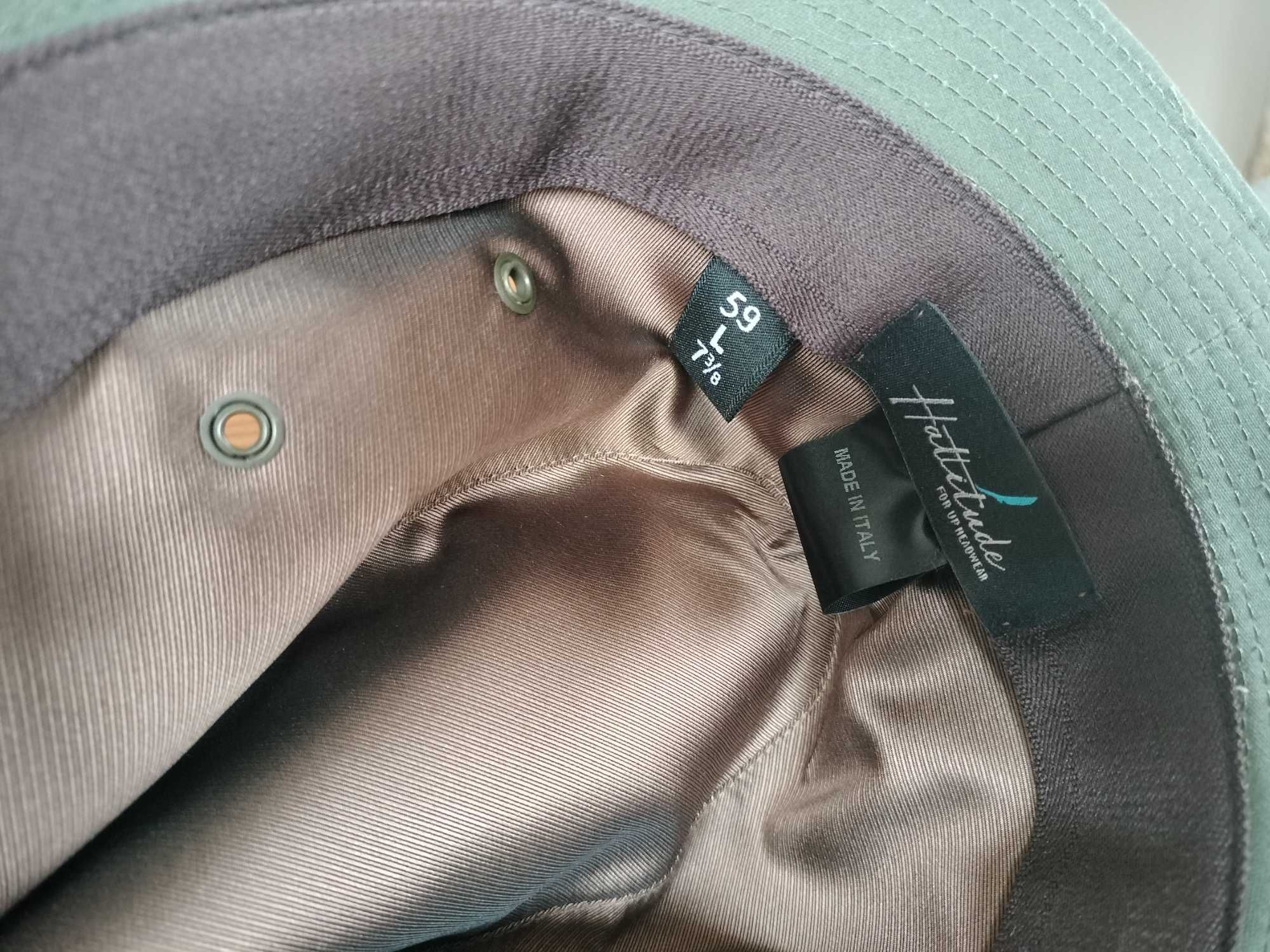 Chapeu elegante verde