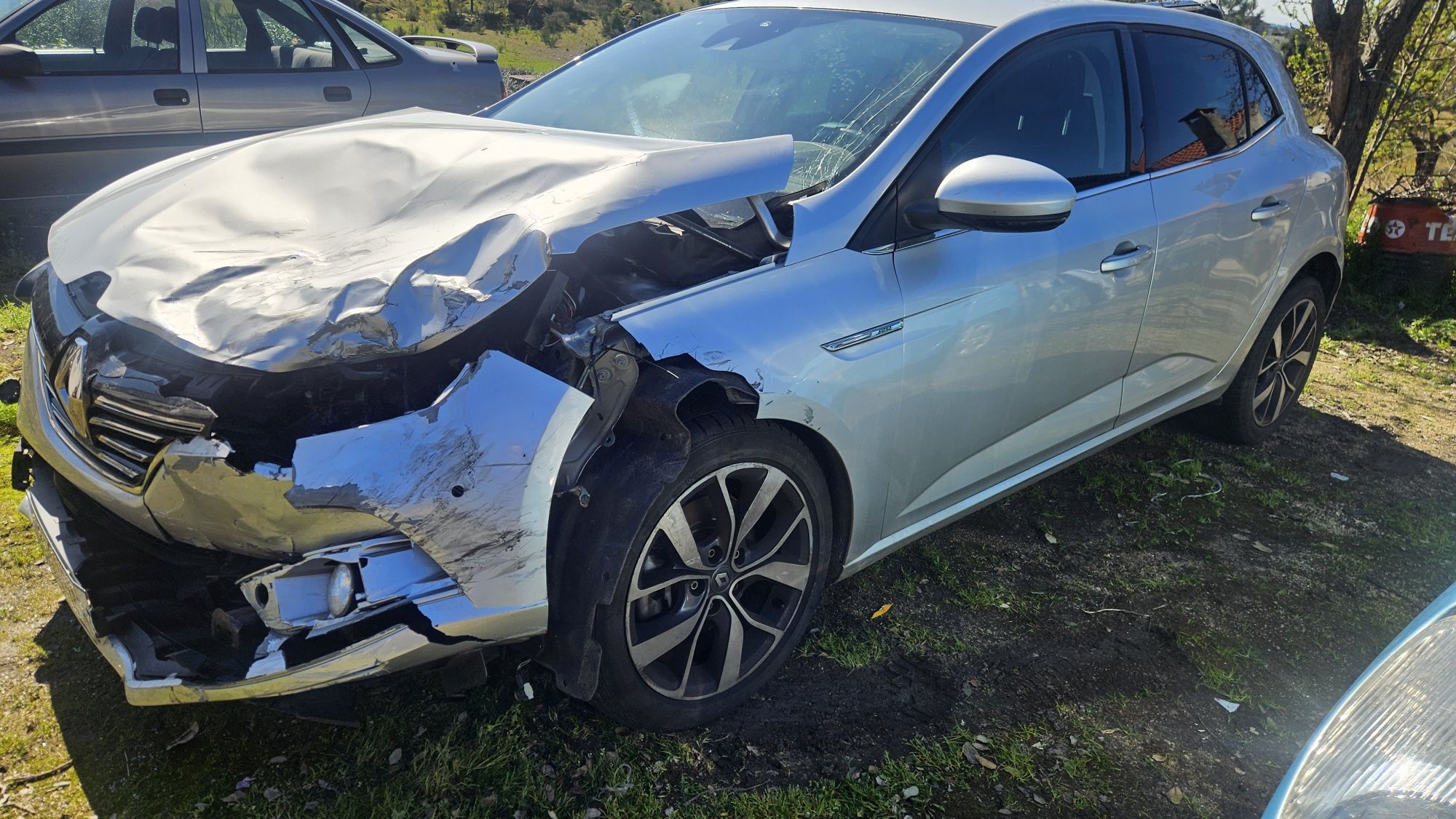 Renault megane  Bose  1.6 130 cv