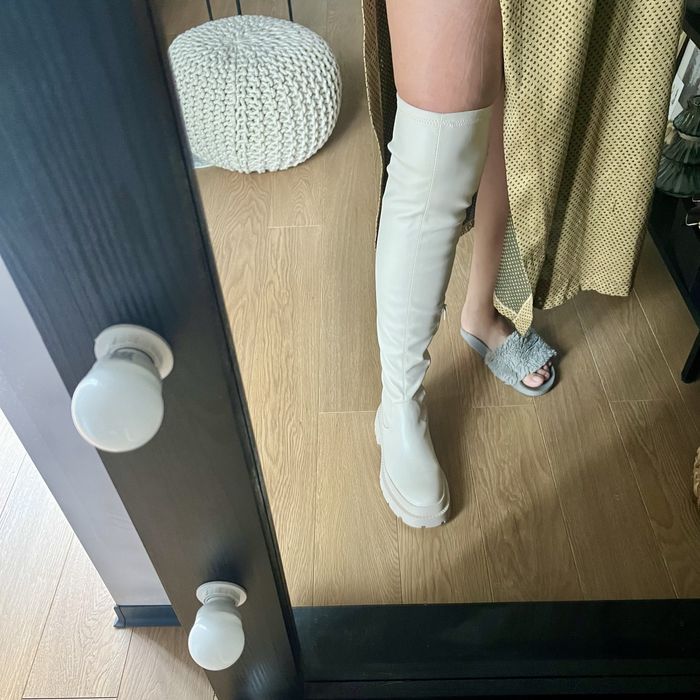 Світлі бежеві ботфорти Reserved. Еко-шкіра, демісезонне жіноче взуття