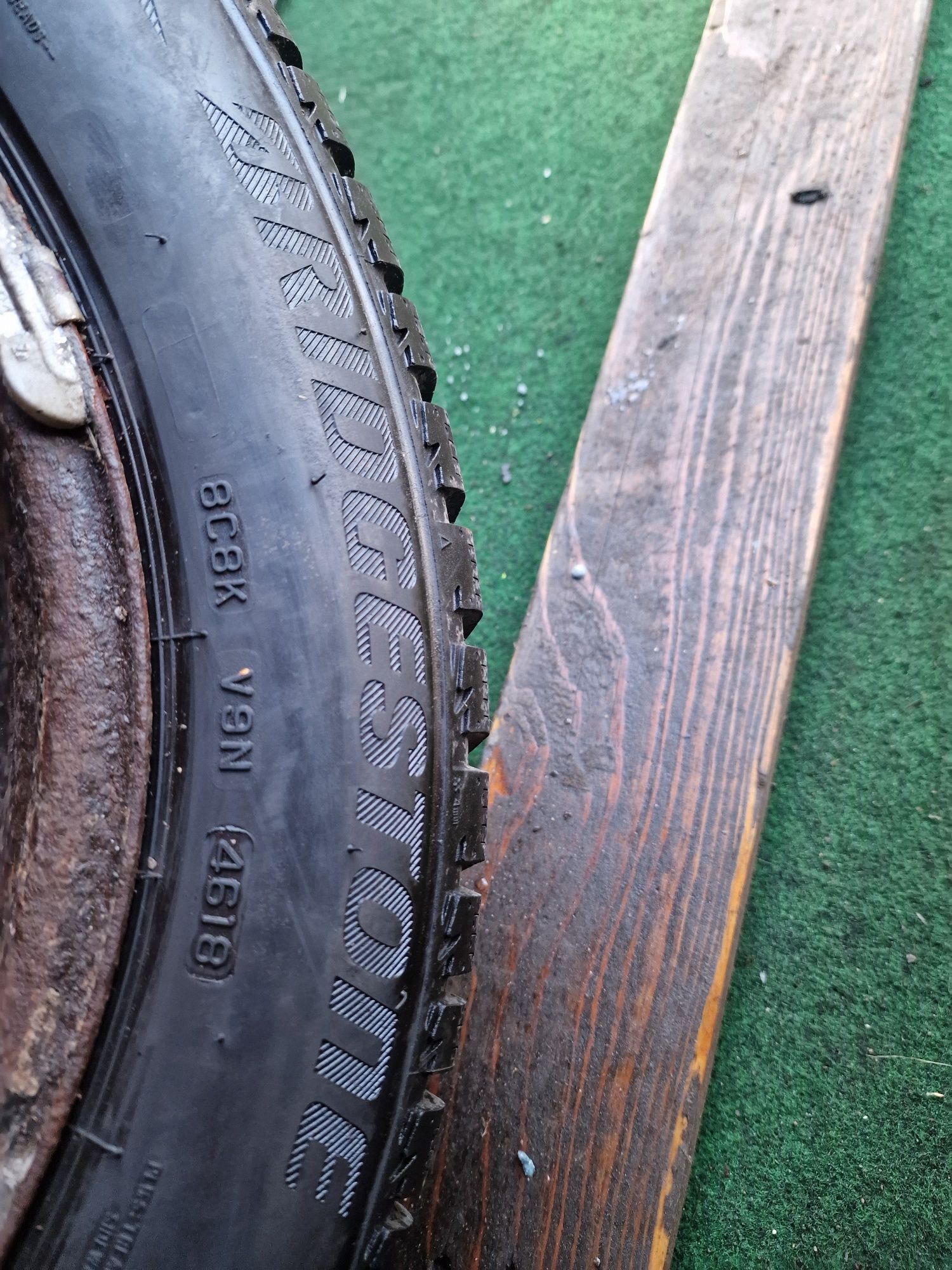Opona zimowa 205/55/16 Bridgestone Blizzak LM001 pojedyncza 6.5mm