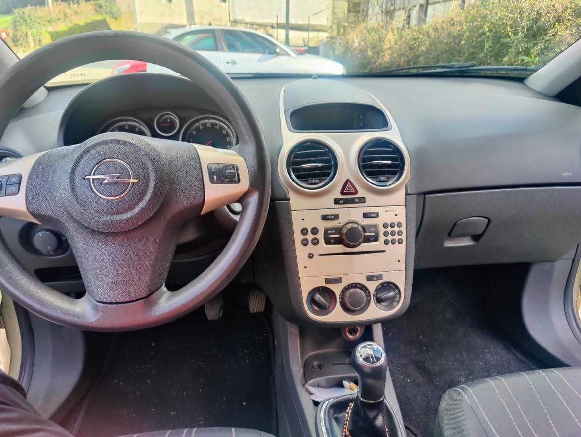 Opel Corsa D 1.2 2006