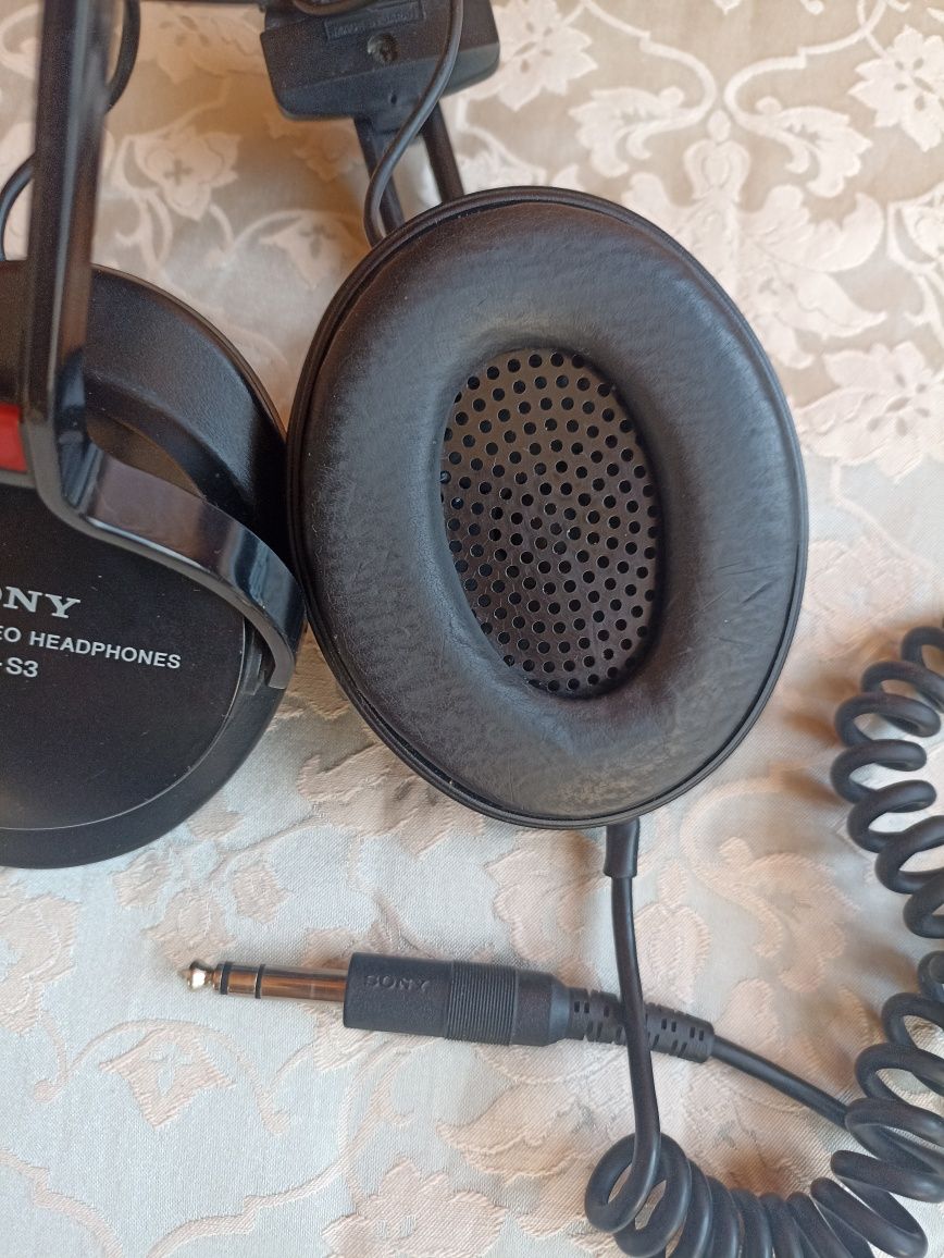 Продам наушники SONY DR-S3