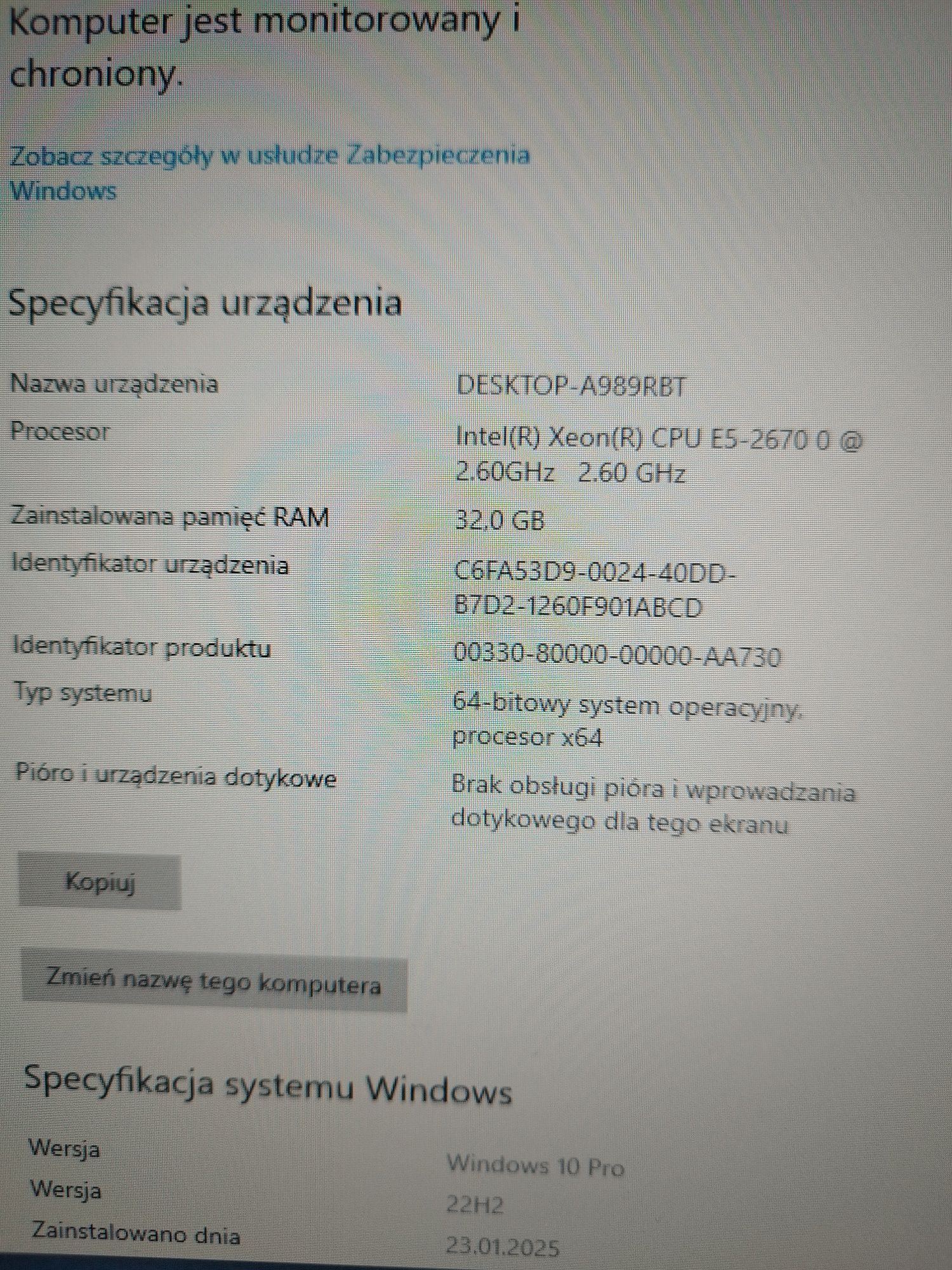 Komputer Xenon i7  16x 2,6GHz.