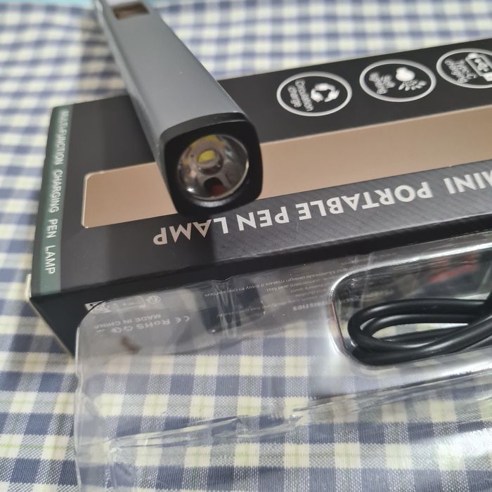 Lanterna multiusos recarregável