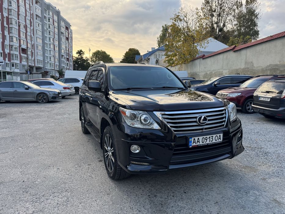 Продаж авто Lexus LX 2010