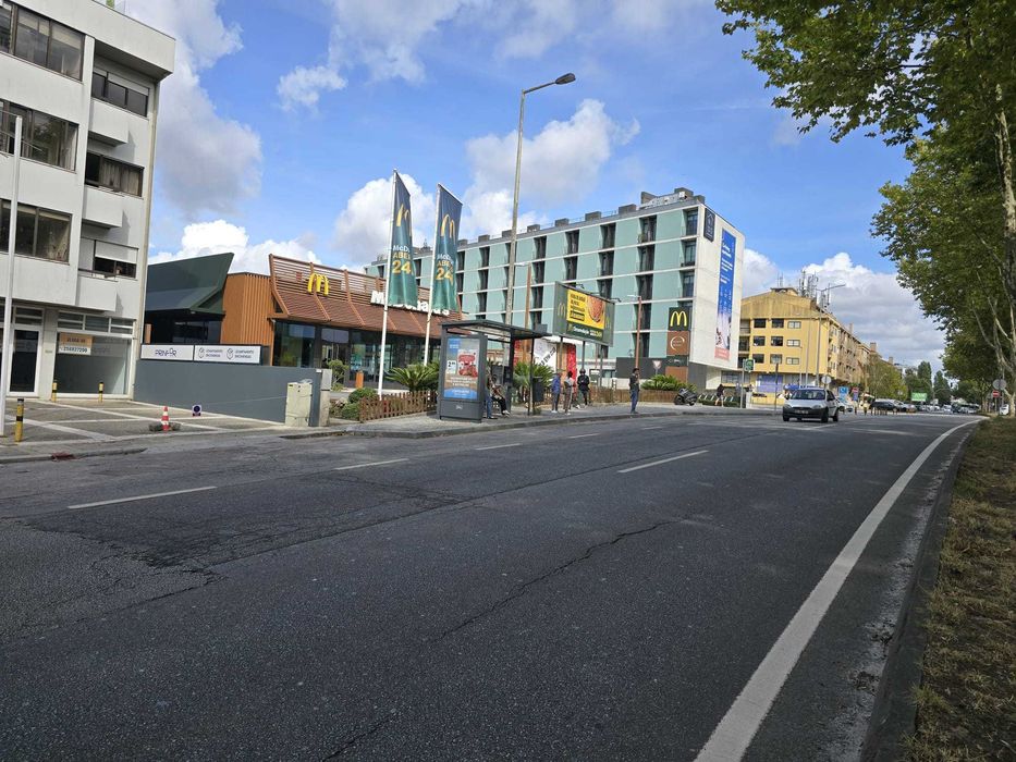 Loja Hospital São João - Porto - Circunvalação ao Lado McDonald`s