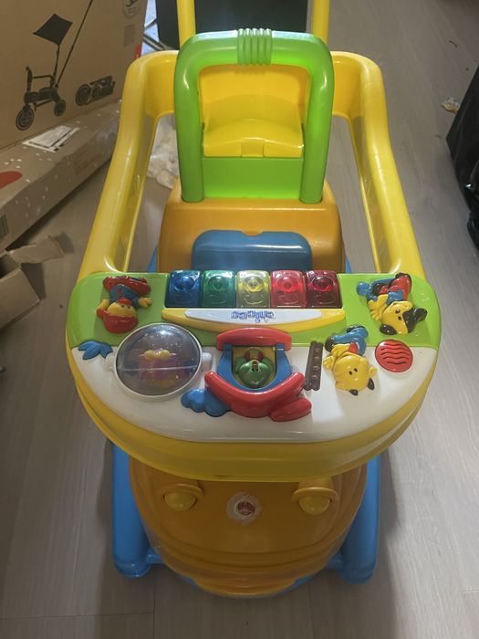 Chicco толокар машинка качалка