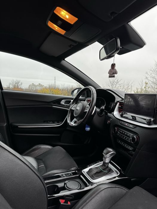 Продам Kia Proceed