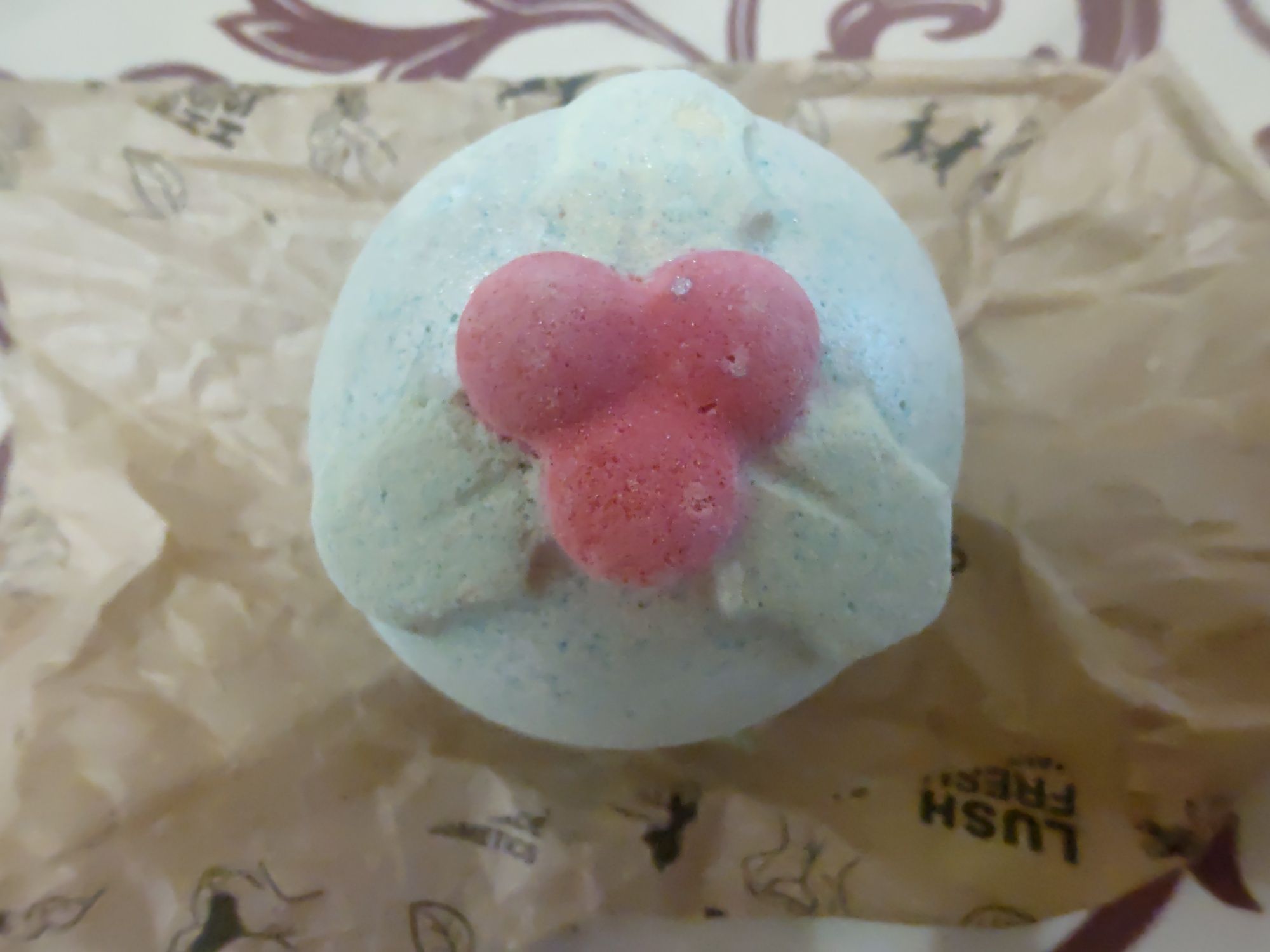 Бомбочка для ванны lush