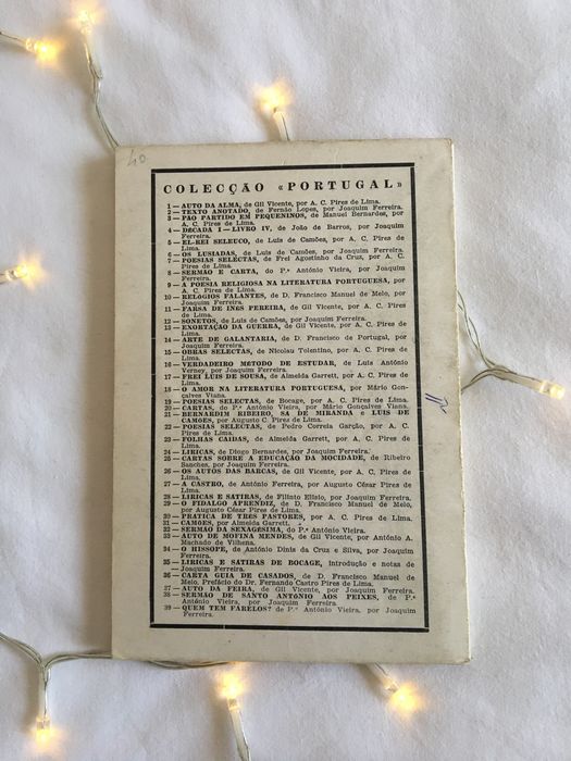 Livro Quem tem farelos? - Portes incluídos