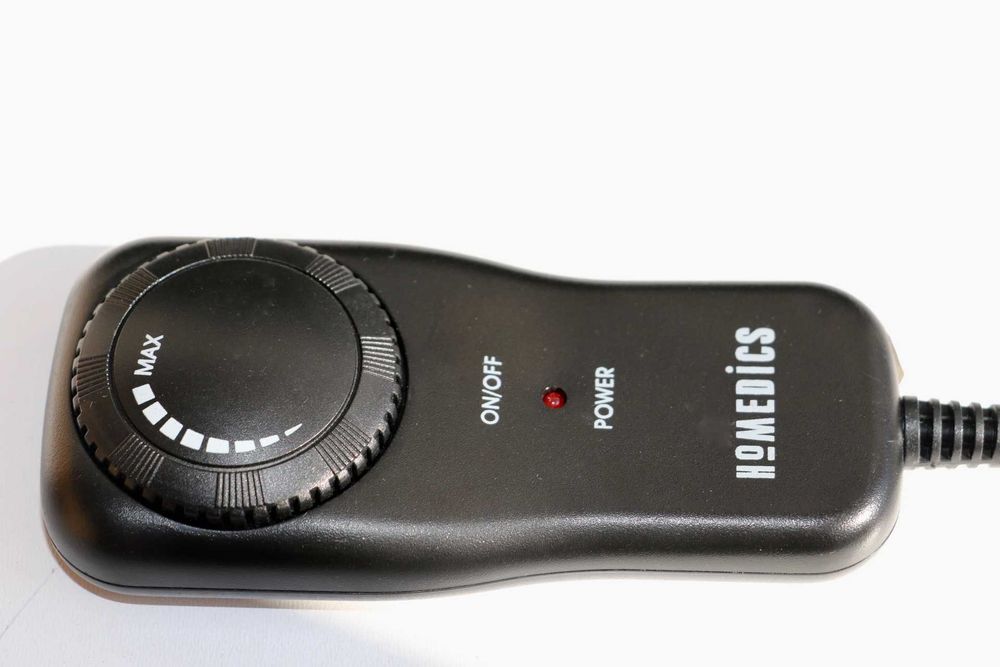 Подушка вибромассажер для спины в авто автомобиль Новая