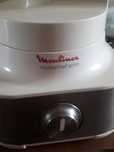 Продается кухонный комбайн Moulinex masterchef 8000.