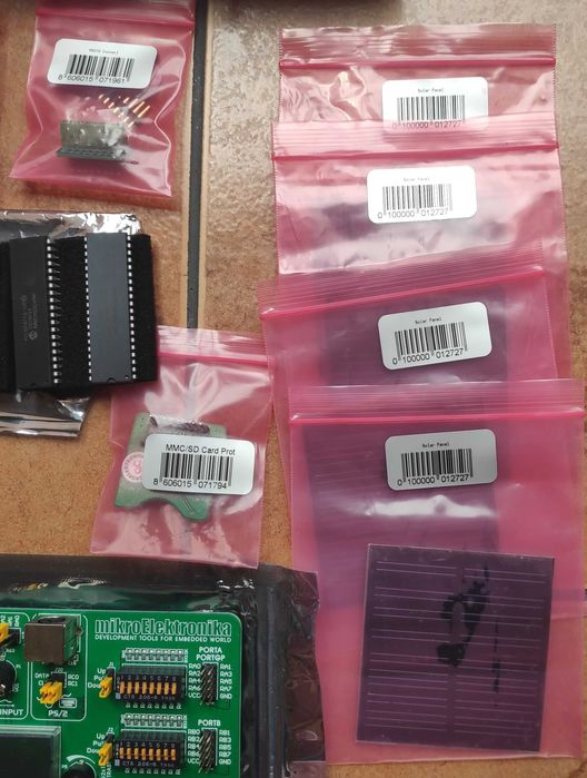 EasyPIC 6 Development System, TMIK003, Microchip64729625465473124