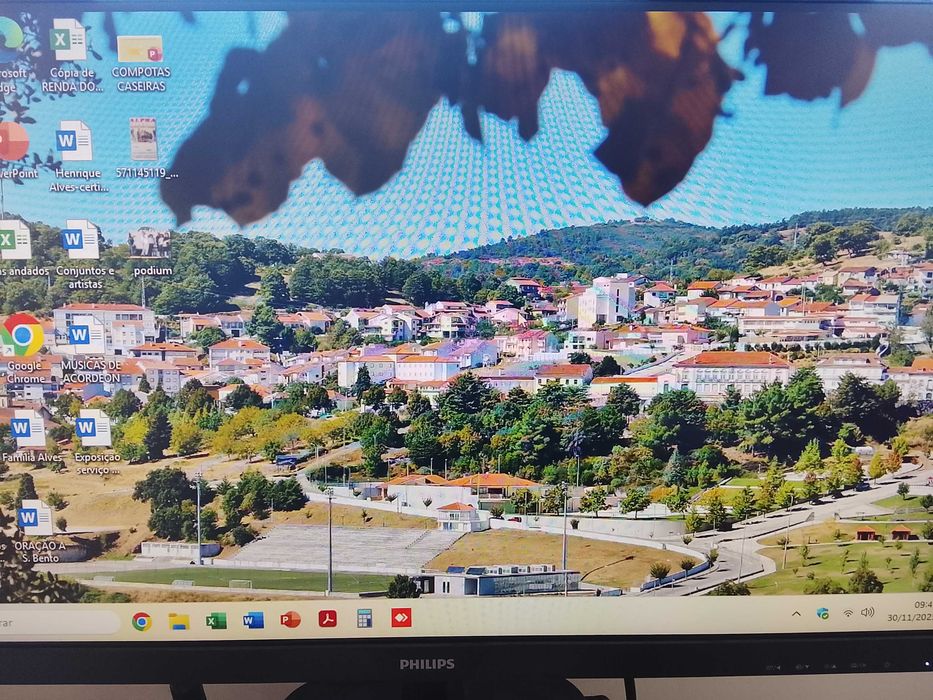 Monitor marca Philips de 27", como novo