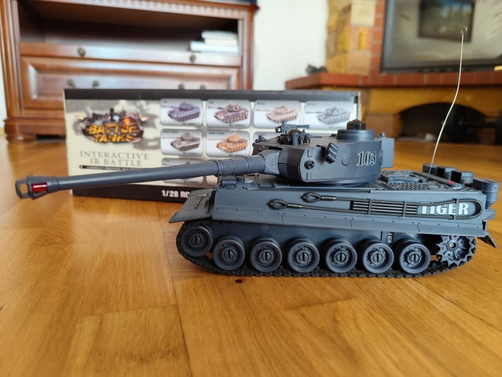 Zabawka Czołg ciężki TIGER 1 sterowany radiowo