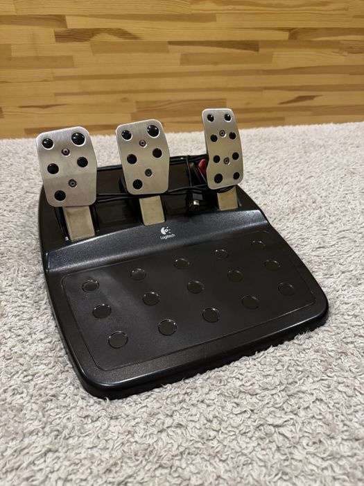 Хороший стан. Ігрове кермо Logitech g25 + shifter