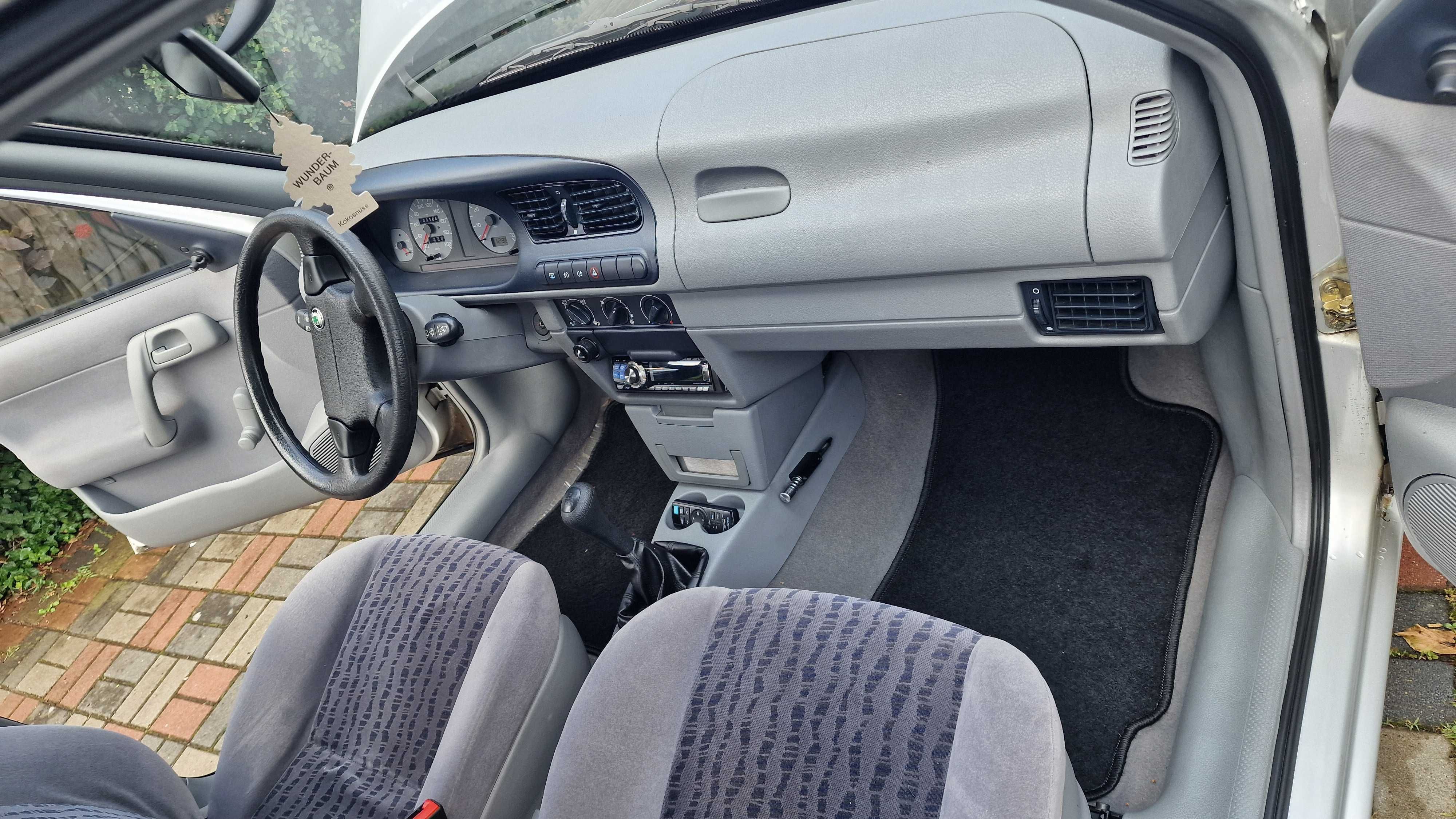 Skoda Felicia Kombi, dla Pasjonata, stan NOWY, spod kocyka