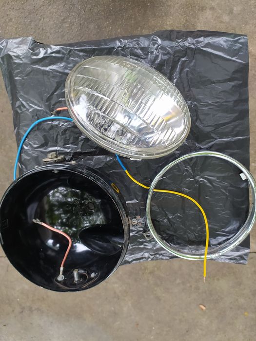 Лампа-фара 12в  50×40