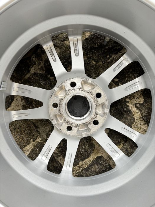 Jantes 16” | 6.5JX16 H2 ET50 (Pneus 205 55 R16)