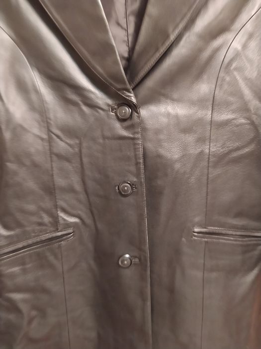 Пиджак женский кожаный размер 50 .