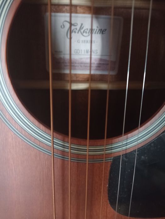 Okazja ! Gitara akustyczna Takamine + futerał