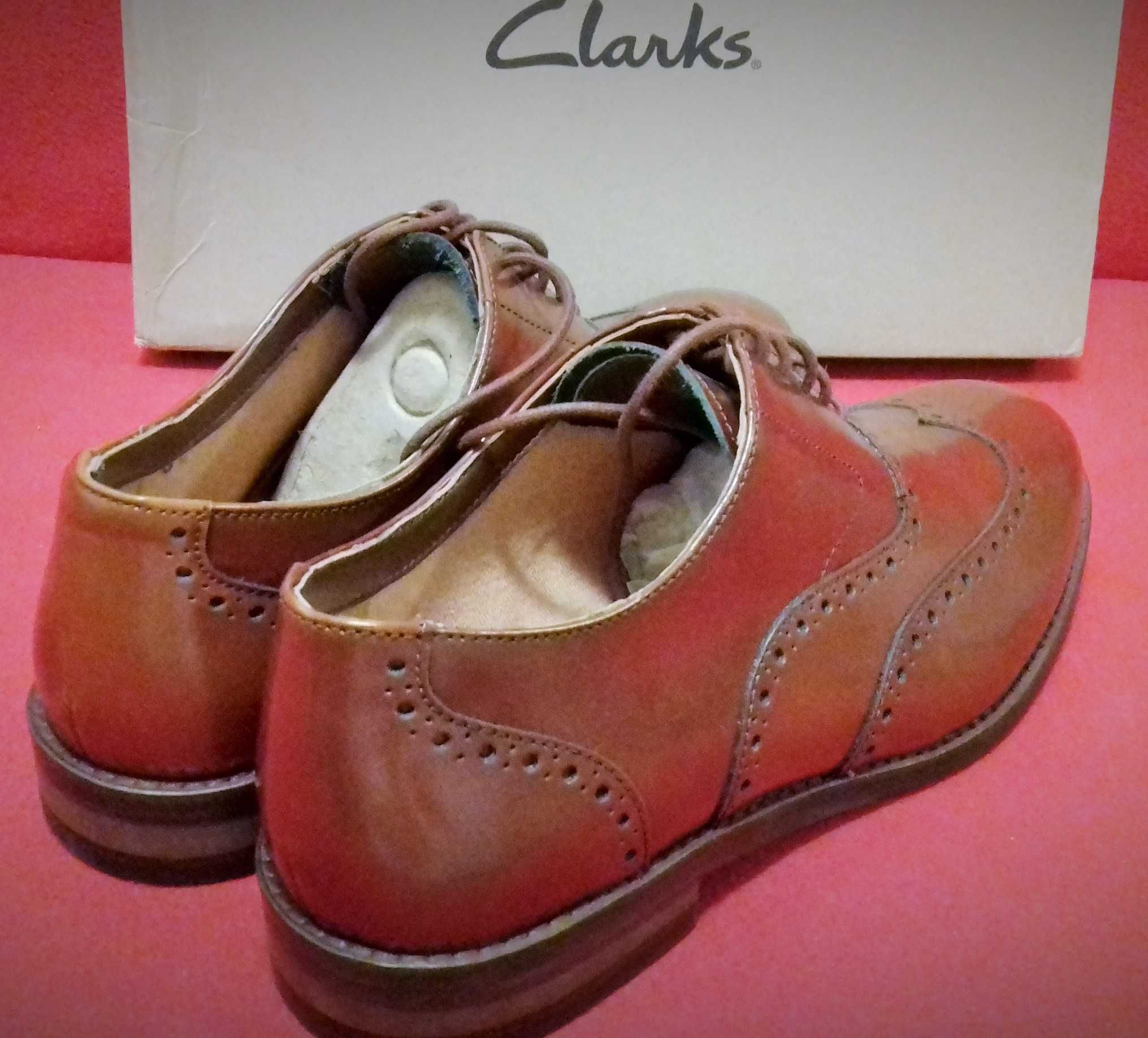 Brogsy Clarks Edward Walk British Tan Leather 41