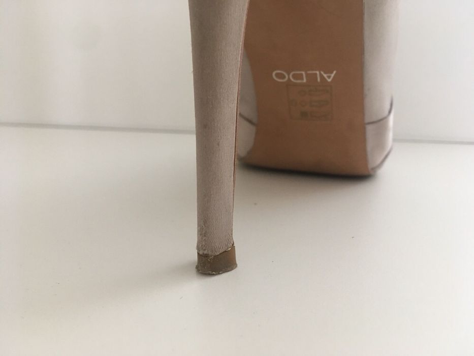 Sapatos Aldo muito elegantes