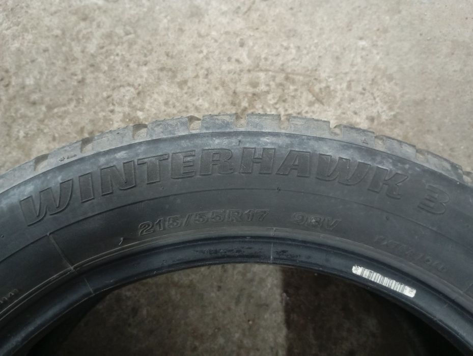 Продам шини Firestone 215/55R17 98V 17р виробництва
