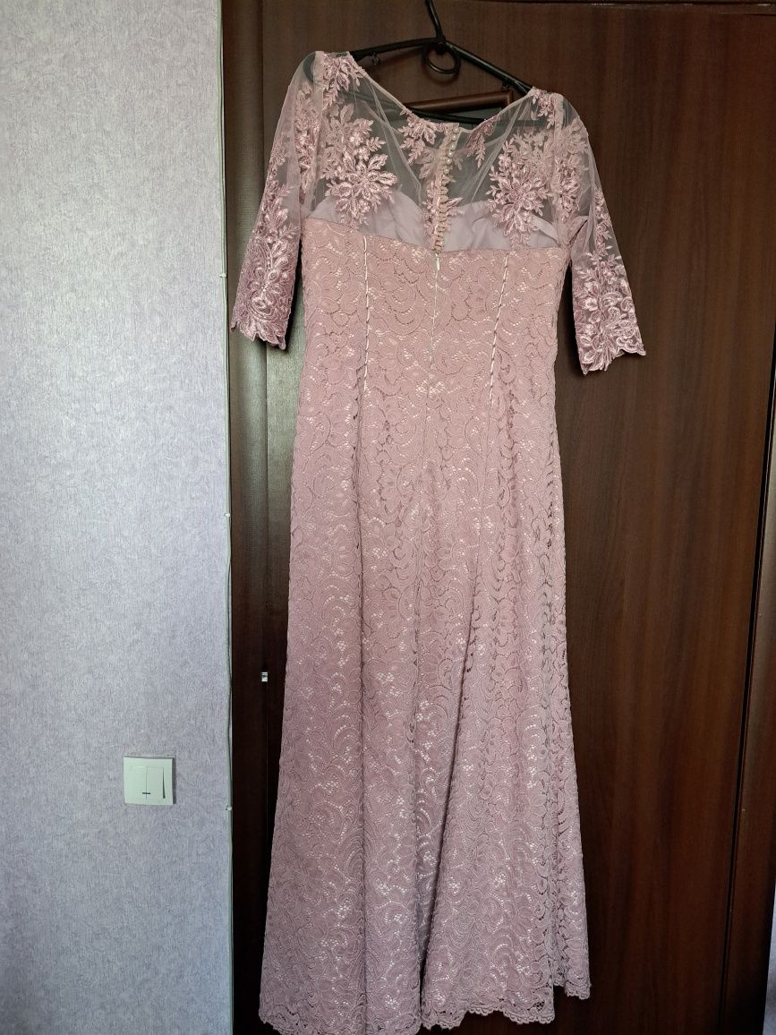 Платье шикарное свадебное выпускное 52 размер