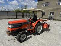 Японський трактор Kubota GL241