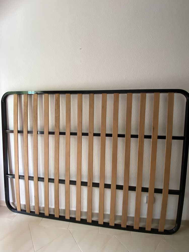 Estrado 140x190 marca Midol