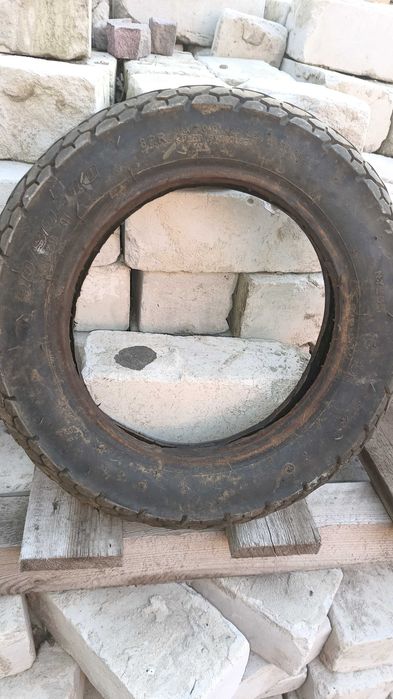 Покрышка на скутер и велосипед