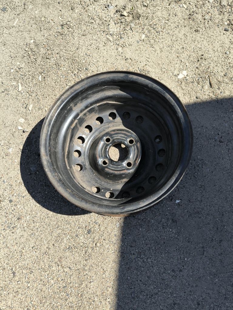 Обміняю Диск сталевий r13 4*100
