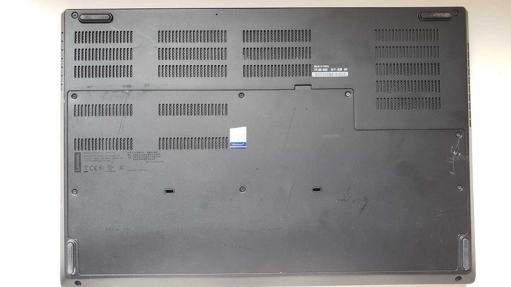 Ноутбук Lenovo ThinkPad P73 i7-9850H 32GB 128GB+512GB+750Gb nVidia 4GB