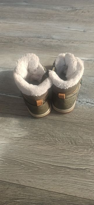 Ciepłe buty zimowe 25