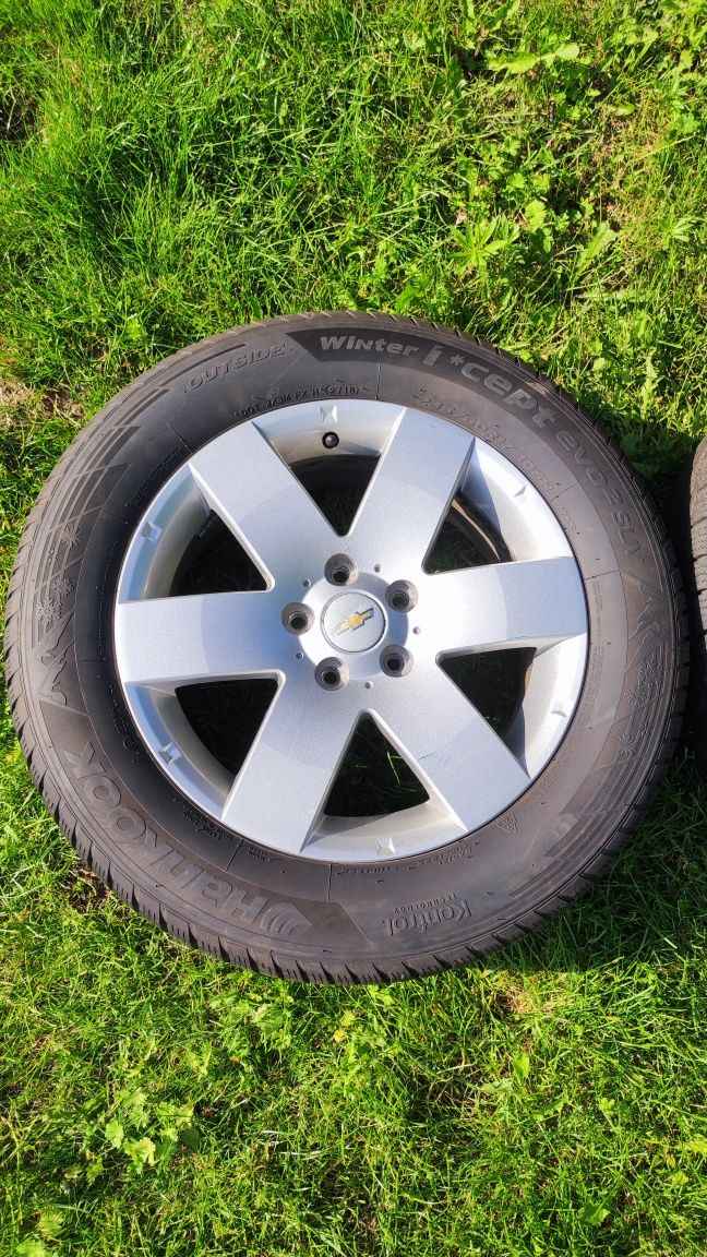 Felgi aluminiowe 17" z oponami zimowymi 235/60 R17 – Chevrolet/6x139.7