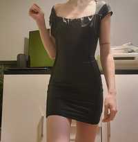 Czarna sukienka mini prettylittlething s