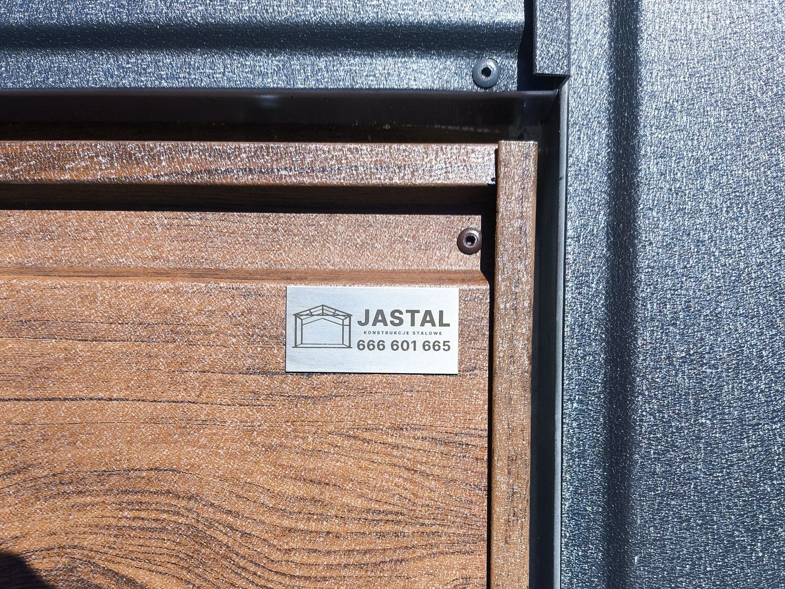 Garaż 5.5x5 Antracyt, profil zamknięty ocynkowany JASTAL
