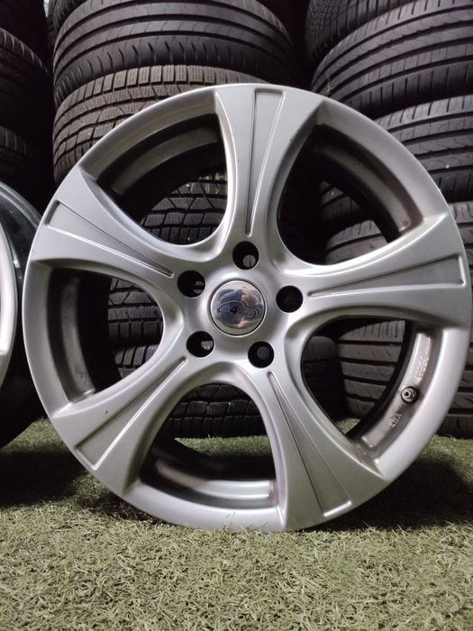 Alufelgi 5x114,3 17 cali szare