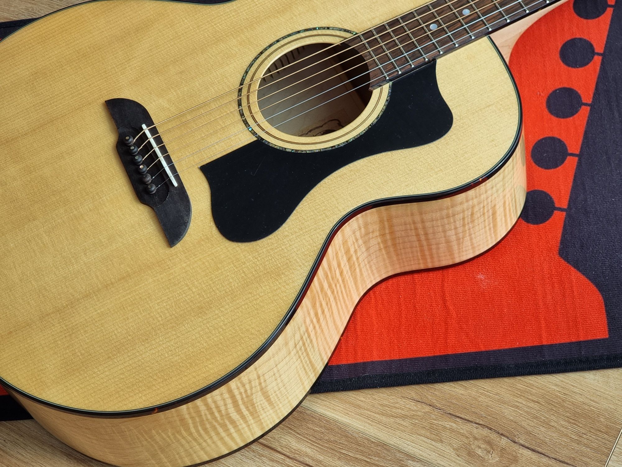 Gitara akustyczna Framus Legacy FJ 14 Jumbo Flame Maple
