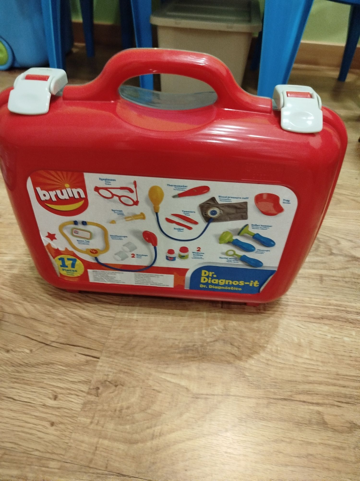 Brinquedos - Pizzaria e Mala do Doutor