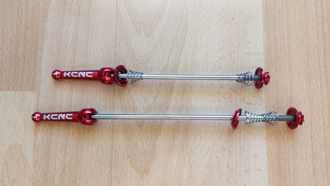 KCNC Skewer MTB Tytan Zaciski Kół oś QR RED Ti Axle 7075AL 42 gramy