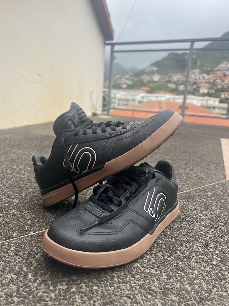 Sapatilhas Adidas FiveTen Sleuth DLX - Tamanho 38.5