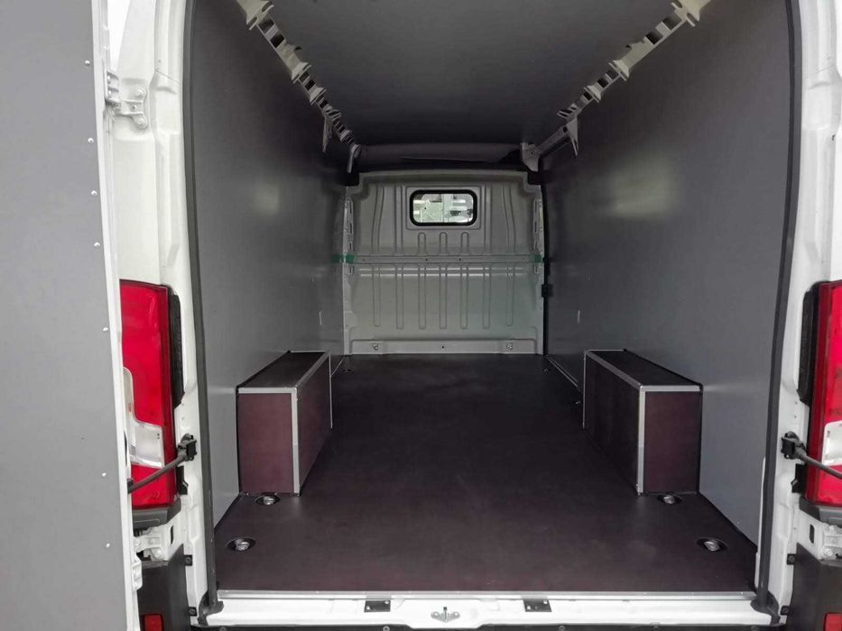 Fiat Ducato L4H2 Zabudowa busa auta dostawczego ze sklejki laminowanej