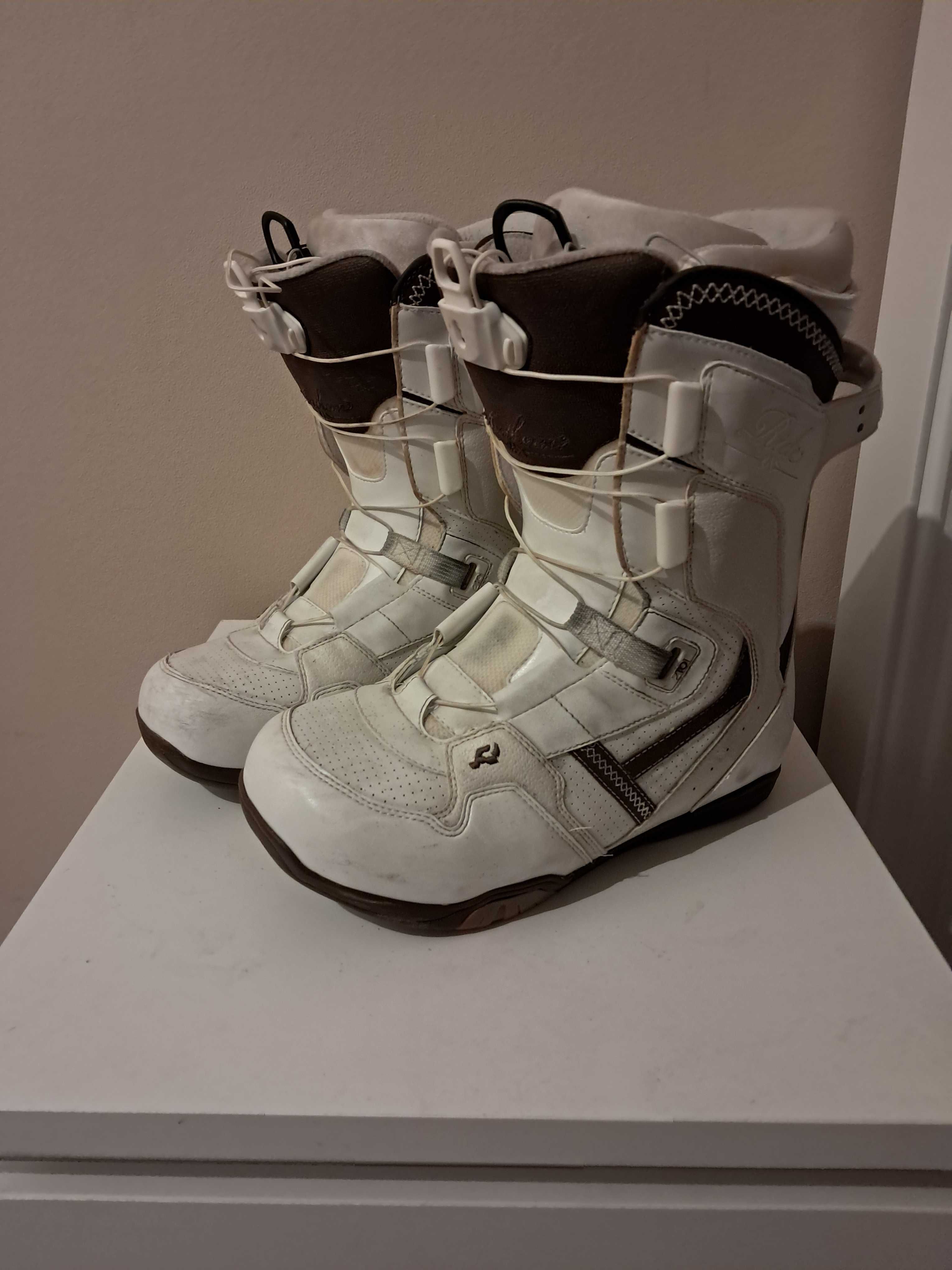 Deska snowboard  51 50 buty Ride